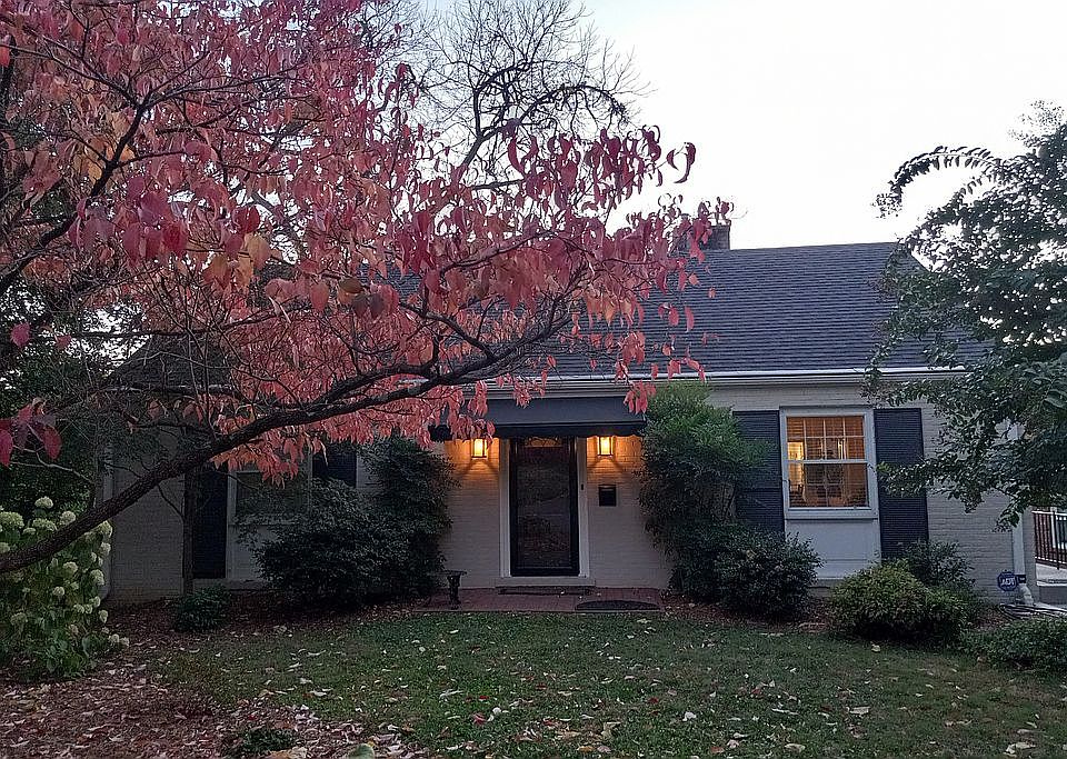 1st image of 2435 Saratoga Dr