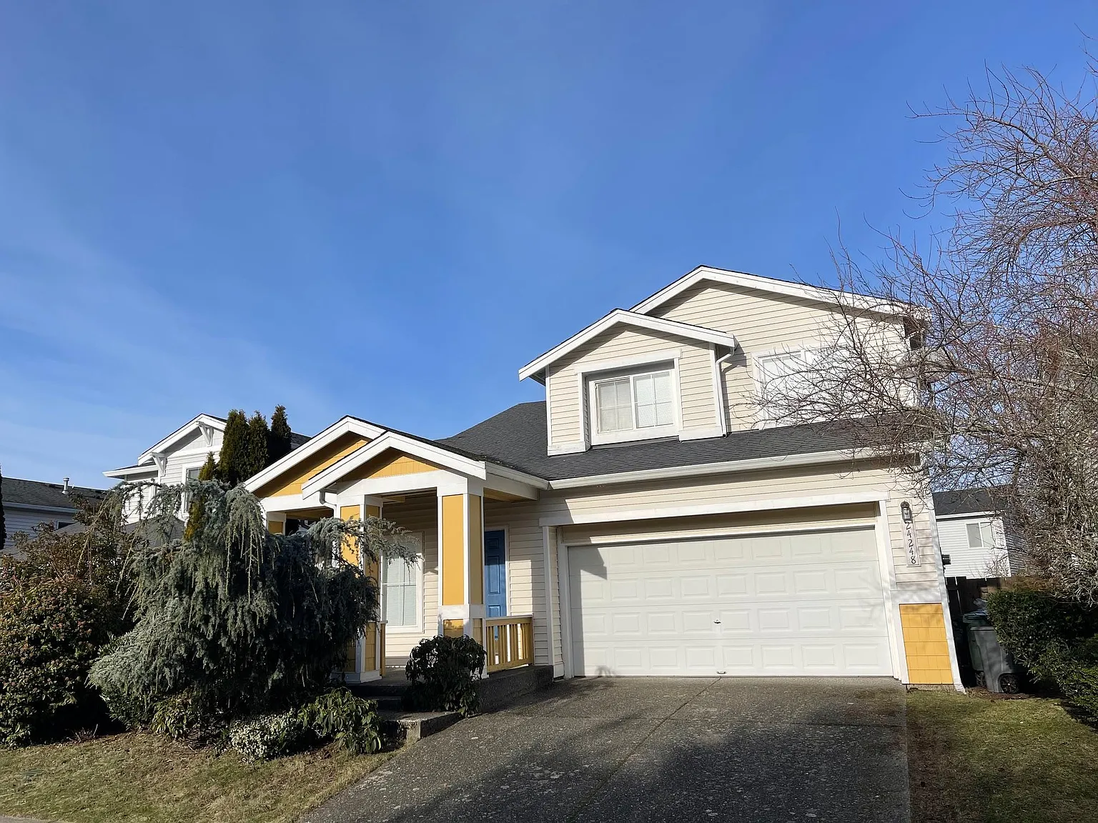 4 bed, 2.5 bath, 1800 sqft, $3,795 — Photo 1