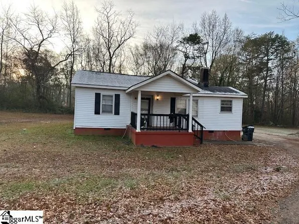 17 Rosemond Dr, Greenville, SC 29605