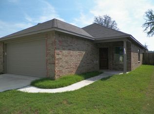 2204 Redbud St, Kilgore, TX 75662