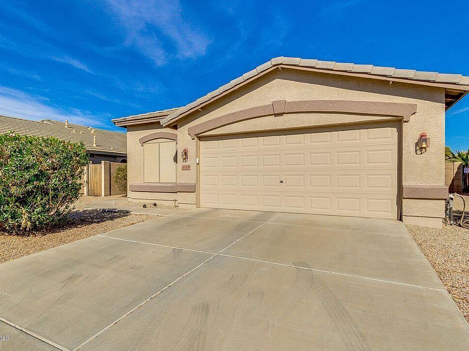 1st image of 42438 W Bunker Dr
