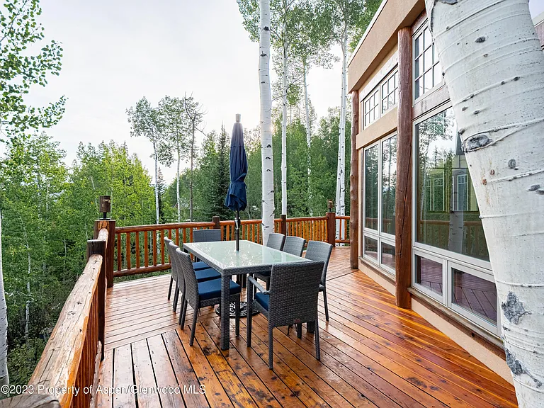40 Maple Ridge Ln — Photo 6