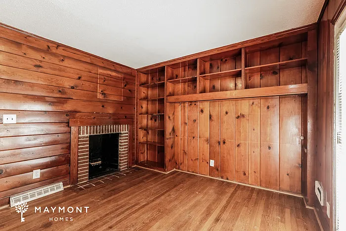 2804 Oakland Ave — Photo 8