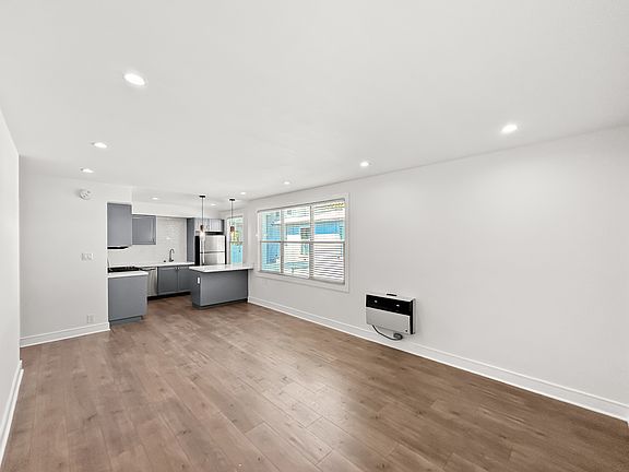 3rd image of 1216 N Crescent Heights Blvd APT 7