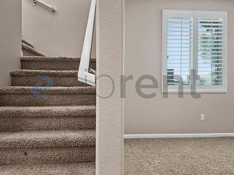 9749 Shanelyn Way — Photo 29