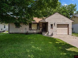 721 9th Ave NE, Waseca, MN 56093