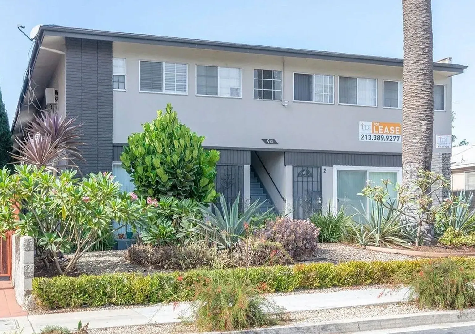 921 N. Eucalyptus Ave — Photo 1
