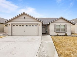 554 S Lakeland Dr, Moses Lake, WA 98837