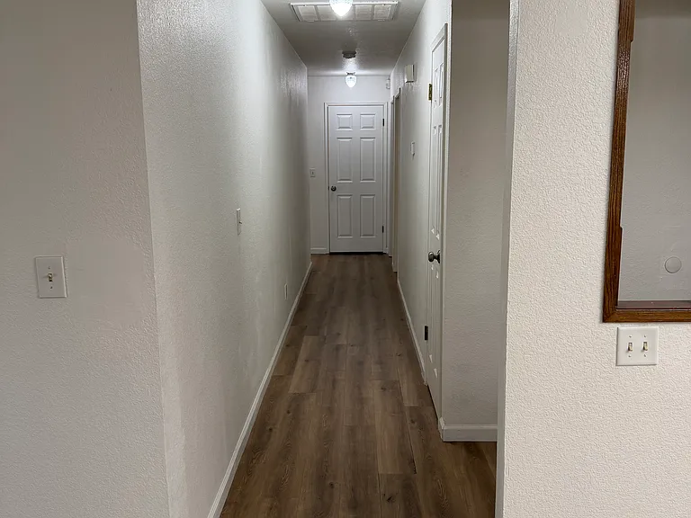 1636 Montclair Dr — Photo 11