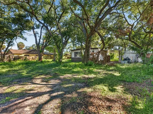 8810 S HICKORY LANE, RIVERVIEW, FL 33578