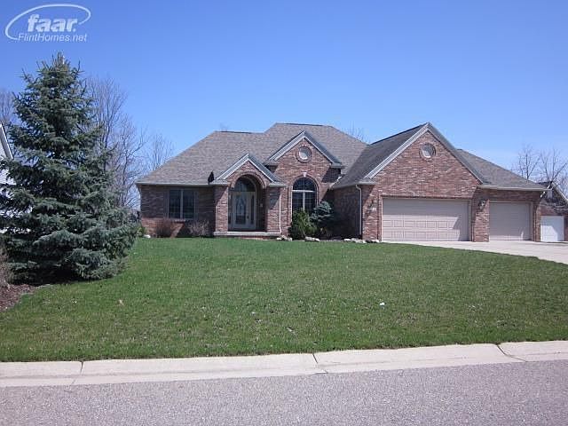 1st image of 3420 Woodridge Dr