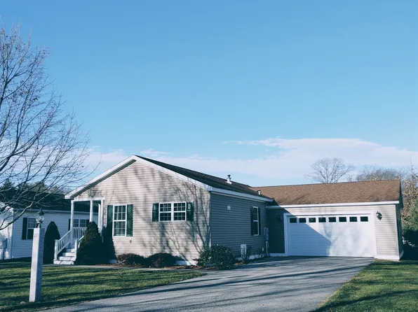 20 Greystone Way, North Hampton, NH 03862