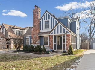 7411 Ward Pkwy, Kansas City, MO 64114