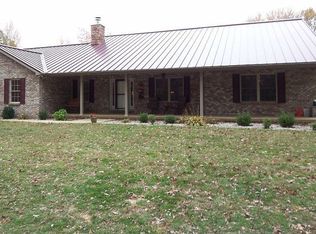 10155 Wheatonville Rd, Elberfeld, IN 47613