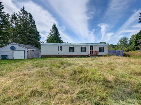30 Costello Road, Gardiner, ME 04345
