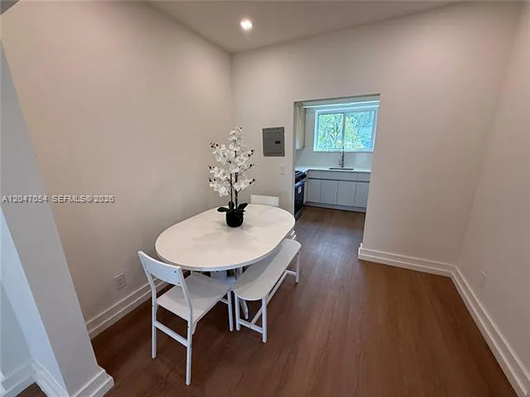 1535 West Ave #CU-4 — Photo 6