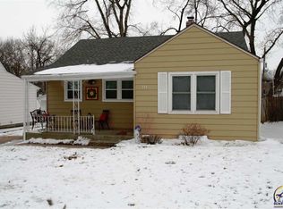 711 SW Grandview Ave, Topeka, KS 66606