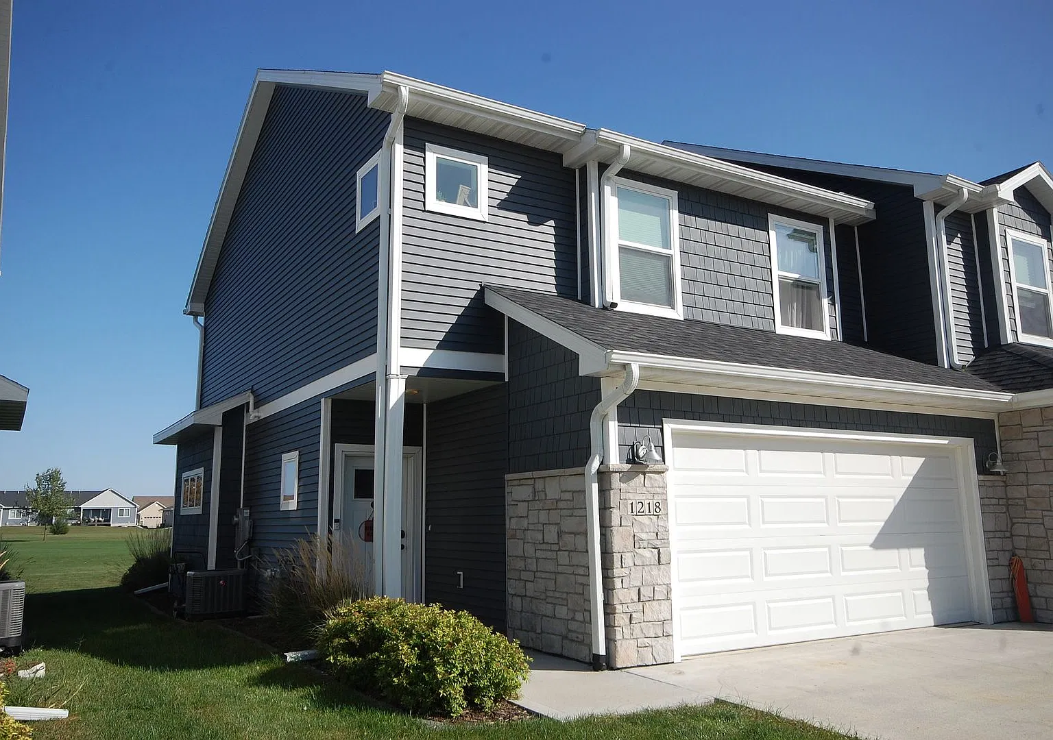 Golf Course Townhome — Photo 1