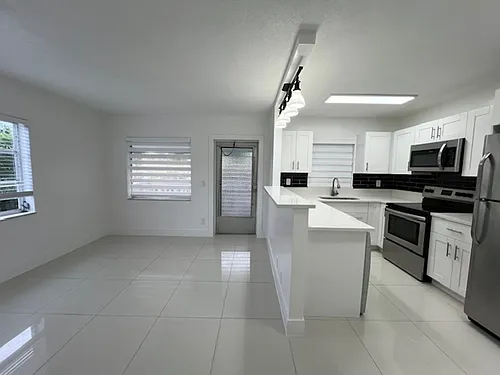 212 N K St Lake Worth, FL 33460 Photo 1