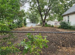 631 Wallgate Ave, Waterloo, IA 50701