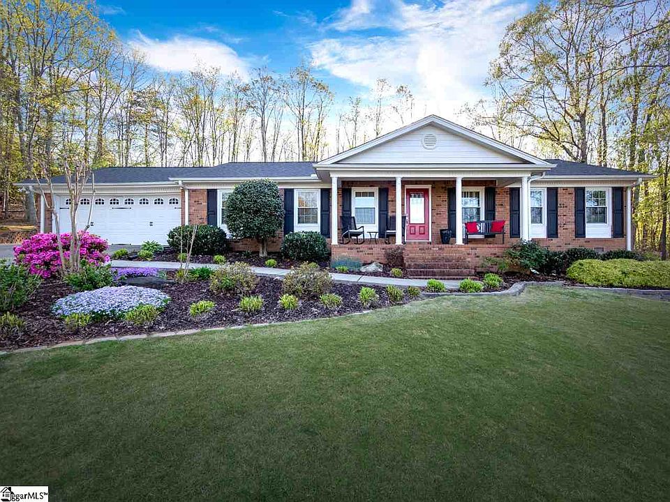 1st image of 6 Twin Oaks Ct