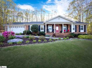 6 Twin Oaks Ct, Greenville, SC 29615