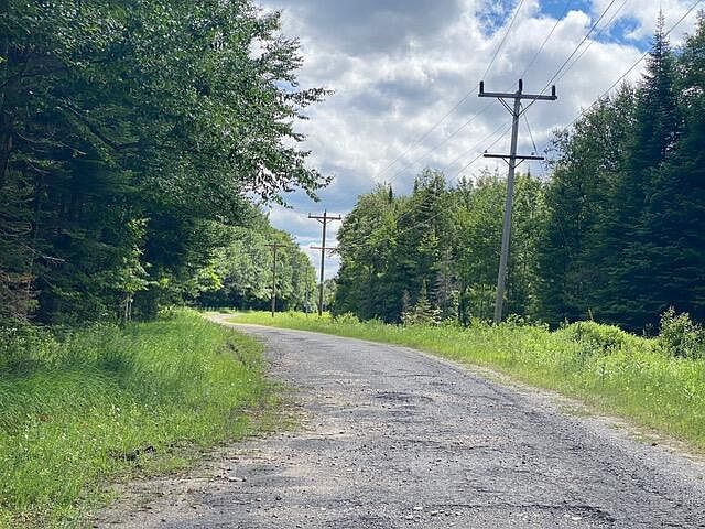 2nd image of 2 Sequoia Rd