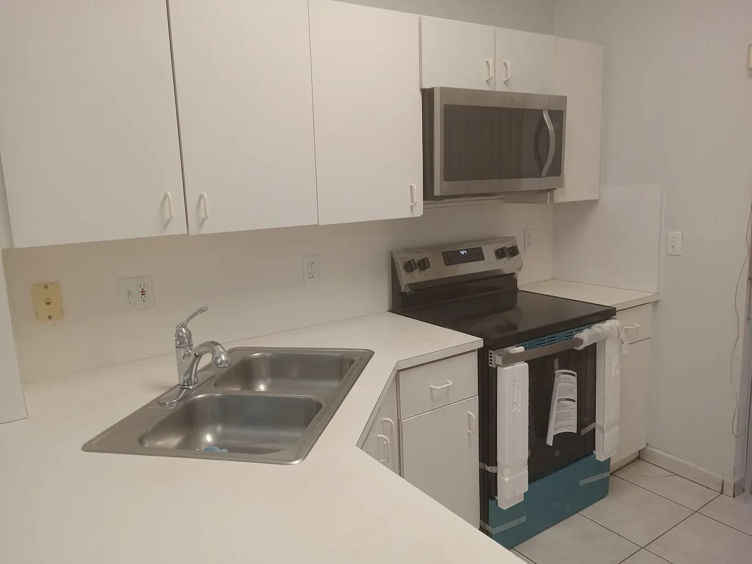 2 bed, 1110 sqft, $2,245 — Photo 4