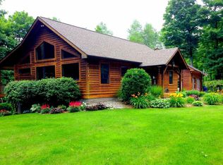 10296 Wildwood Rd, Petoskey, MI 49770