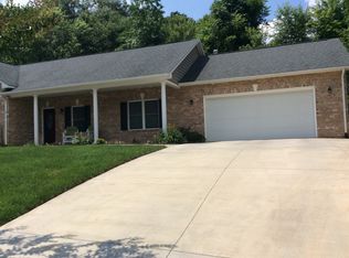 4857 Hickory Ridge Ct, Roanoke, VA 24018