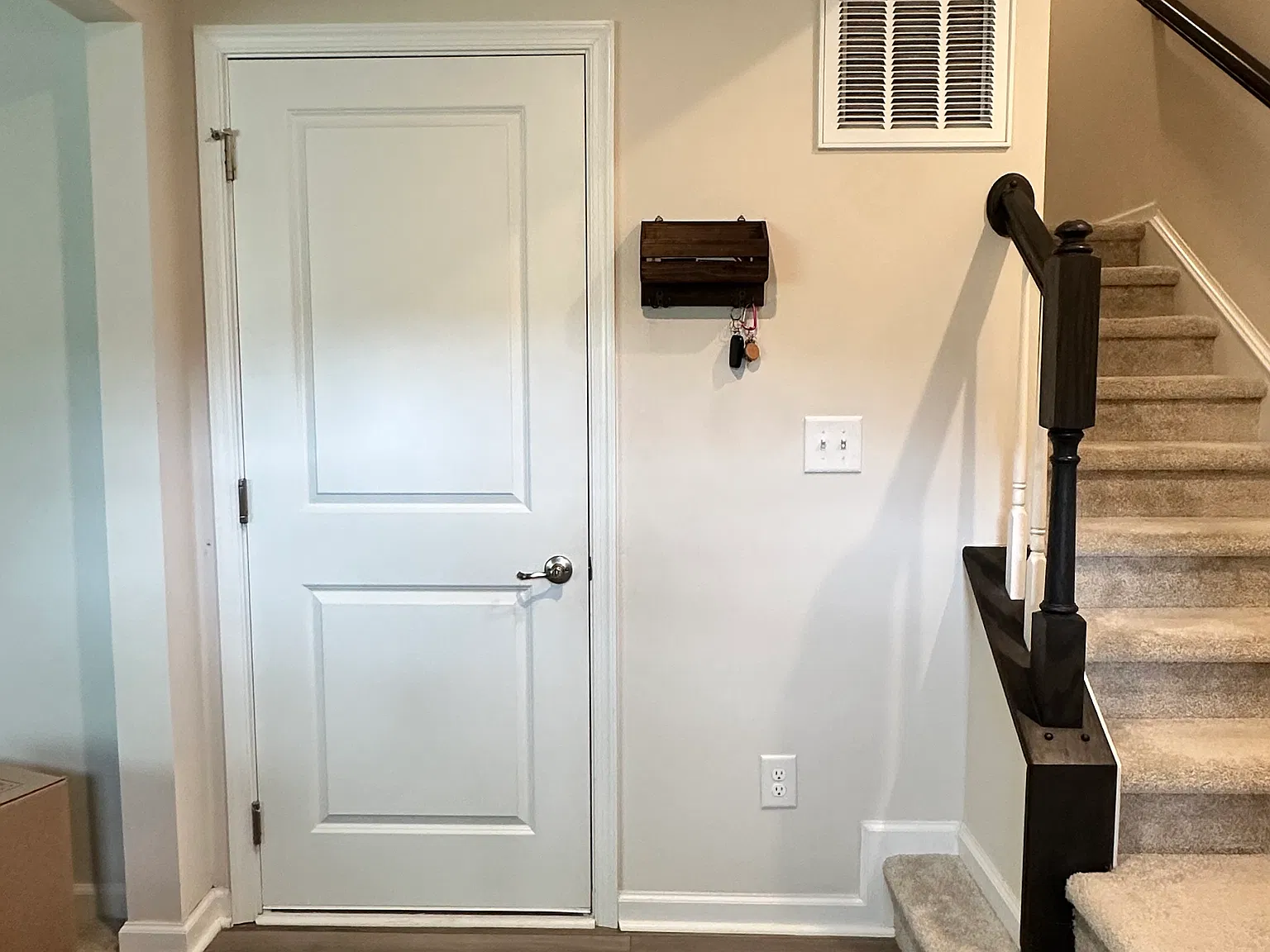 3 bed, 2.5 bath, 1676 sqft, $2,300 — Photo 4