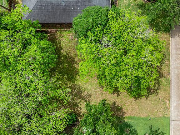 3rd image of 1916 Springrock Ln