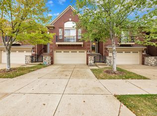45915 Dutton Dr, Macomb, MI 48044