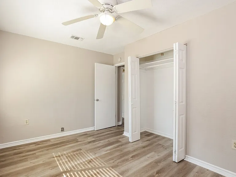 16419 Spruce Leaf — Photo 11