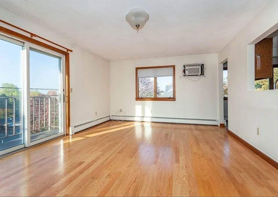 7 North St #1A