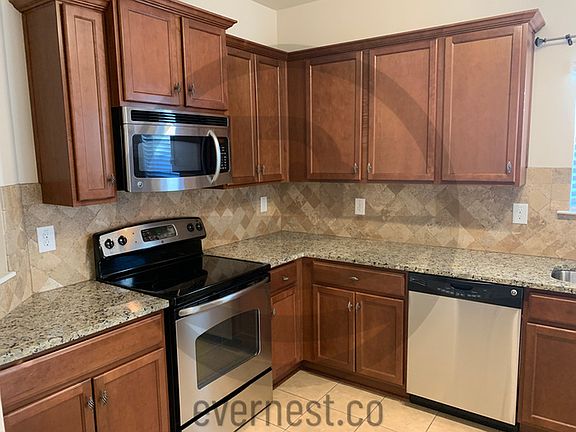 2nd image of 262 Chesser Park Dr