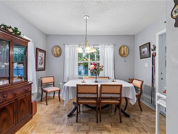 5th image of 703 Plumosa Ave