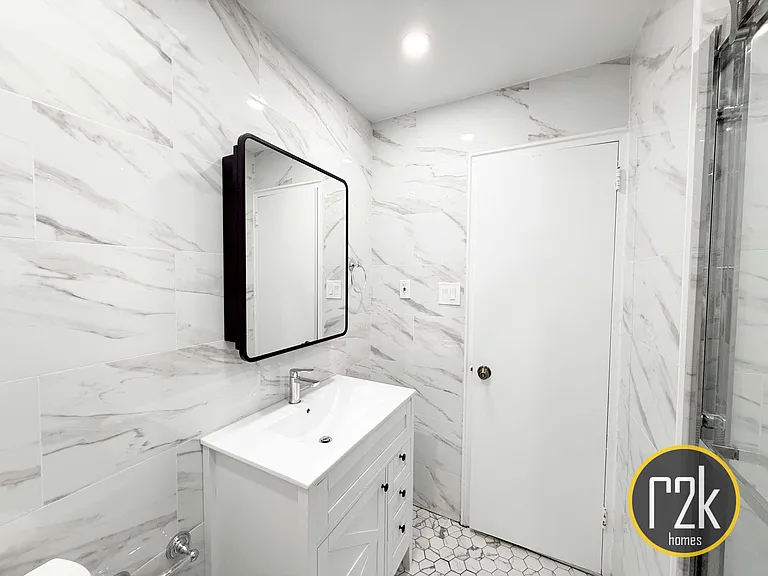 33-28 28th St #3F — Photo 30