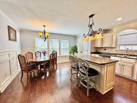 5th image of 4069 Nelson Hill Pl