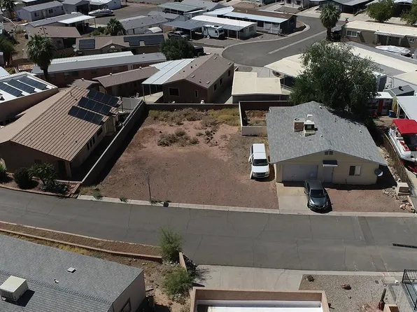 37331 Buckskin Cir, Parker, AZ 85344
