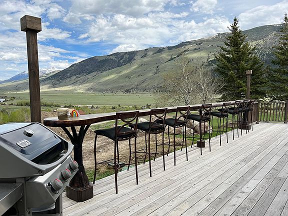 Outdoor cooking and bar, with view of Paradise Valley.