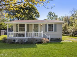 3204 Martin St, Pascagoula, MS 39581