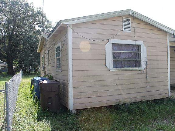 2nd image of 306 NW 9th St