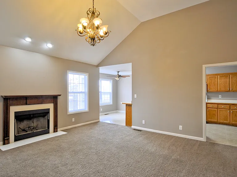 3291 S Senseney Cir — Photo 7