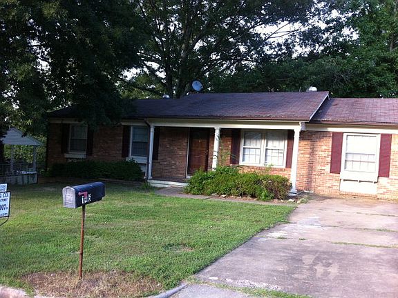3rd image of 146 Martindale Dr
