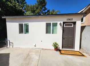 13625 Berg St, Sylmar, CA 91342
