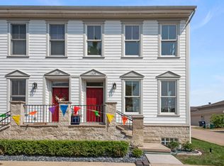 1327 Foster Rd, Iowa City, IA 52245