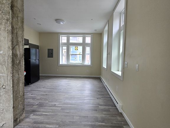 2nd image of 134 N Pearl St #11397099