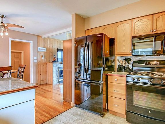 5th image of 447 Wileman Dr