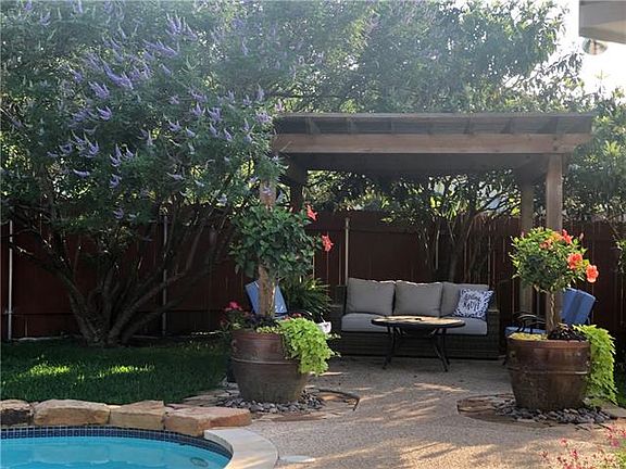 4th image of 1601 Somerset Canyon Ln